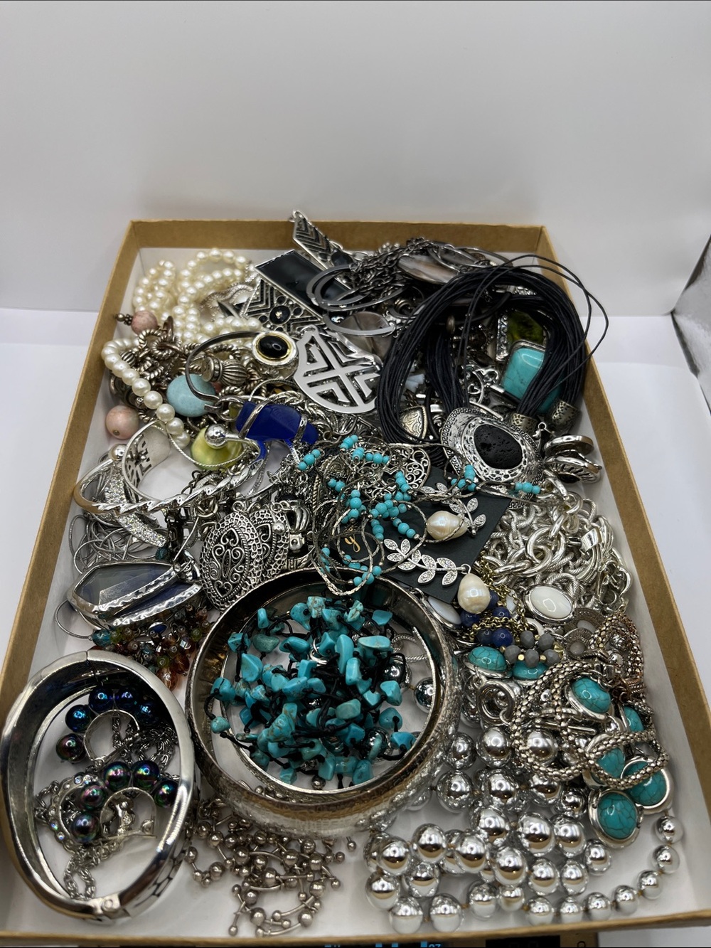 Jewelry Lot Silver Tone  Mixed Wearable Resell Craft Jewelry